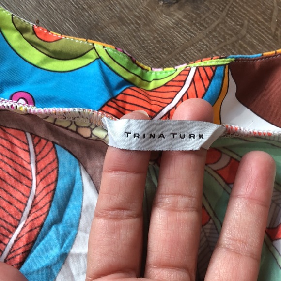 TRINA TURK Banded Bottom Tunic Top - Picture 2 of 6